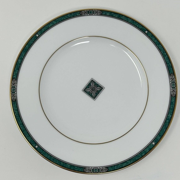 Noritake Emerald Crest 8 1/4" Salad Plate ** New w/ Sticker ** Discontinued - Picture 4 of 16